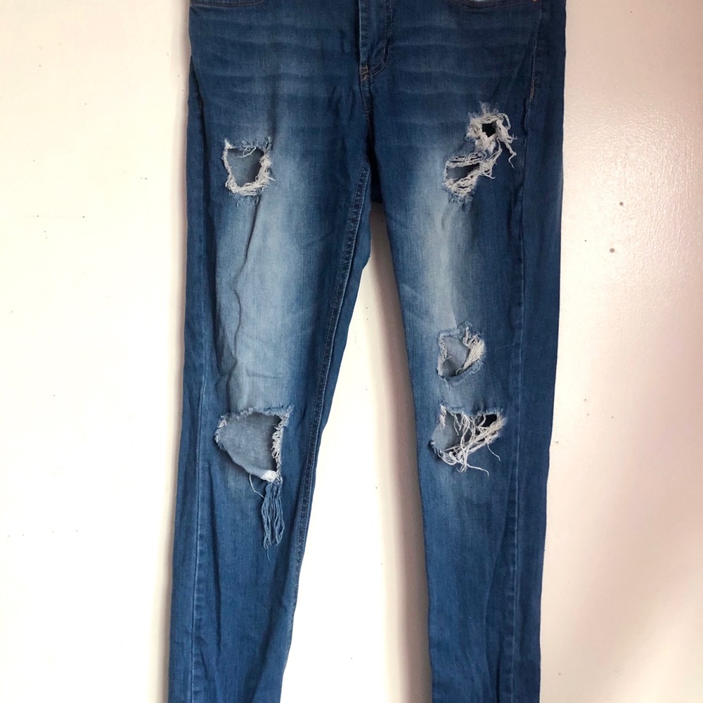 Distressed/Ripped Blue Jeans